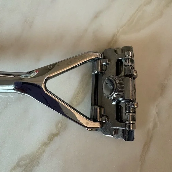 Leaf Razor - Picture 2 of 5